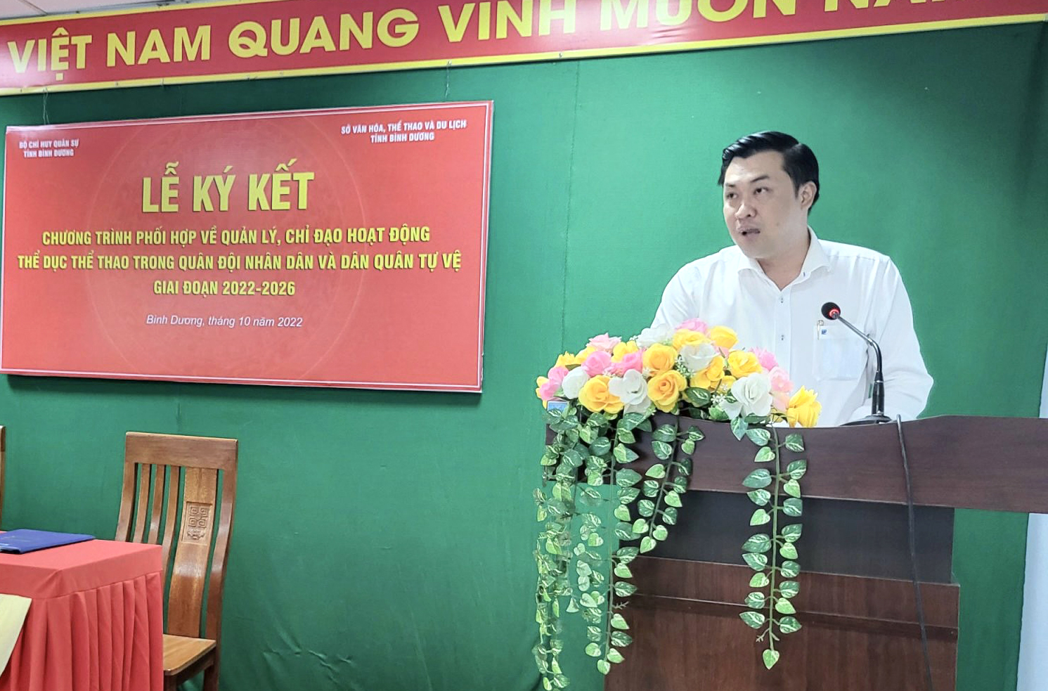 Đồng chí Cao Văn Chóng - Phó Giám đốc Sở Văn hóa, Thể thao và Du lịch phát biểu tại lễ ký kết.